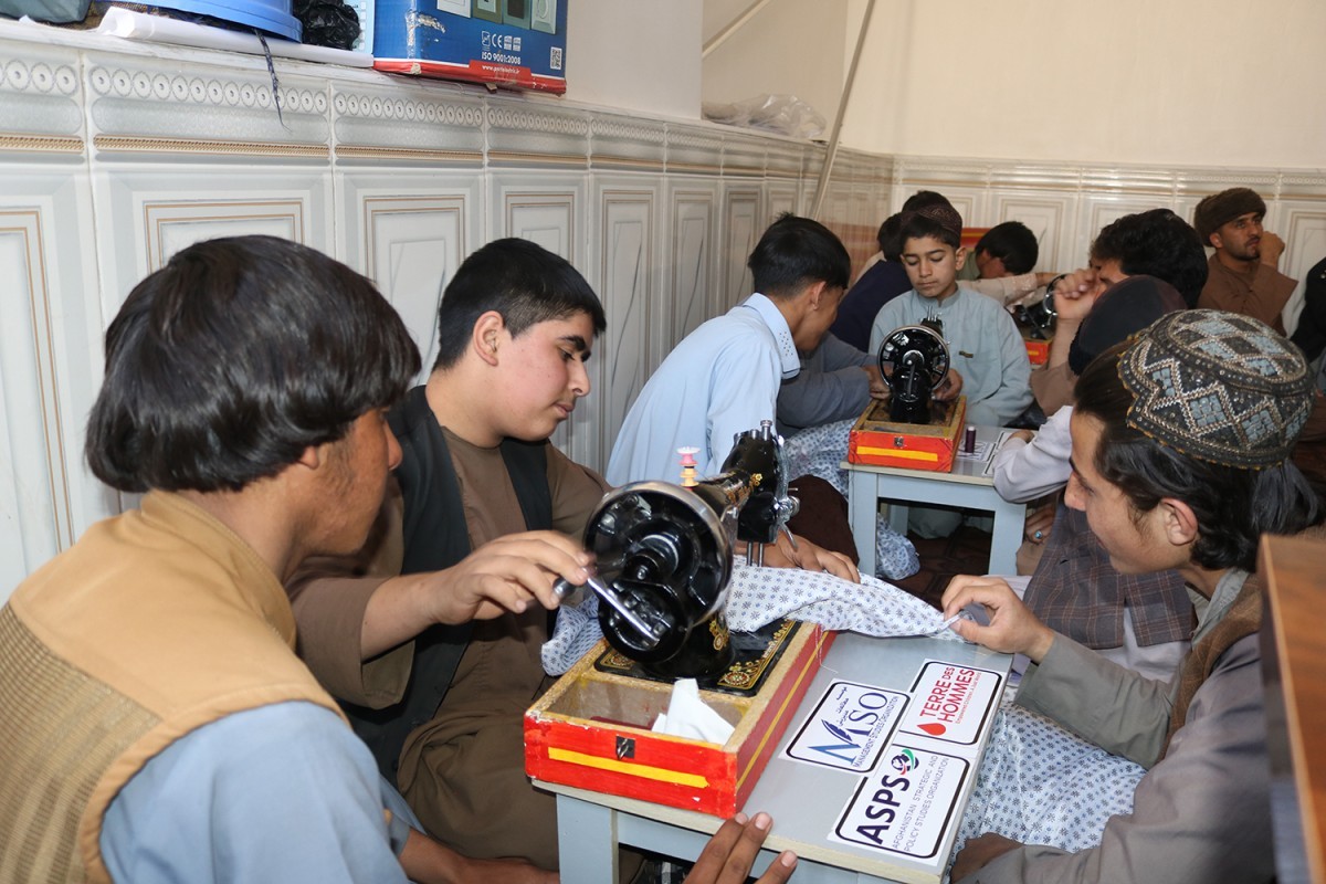 Curtain Making Class - Herat Ingil (Chaharbagh Firoza)